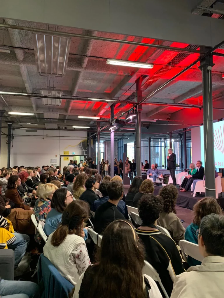 399011341 682181794014847 877879368665196854 n 768x1024